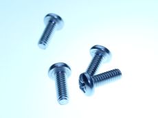 Door Handle / Arm Rest Screws in Stainless Steel x 4