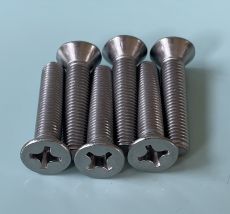 Mk2 Cortina 6 x Striker Plate Screws